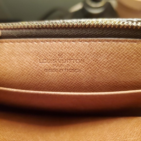 Louis Vuitton LV monogram toiletry bag with divider. - Picture 7 of 8
